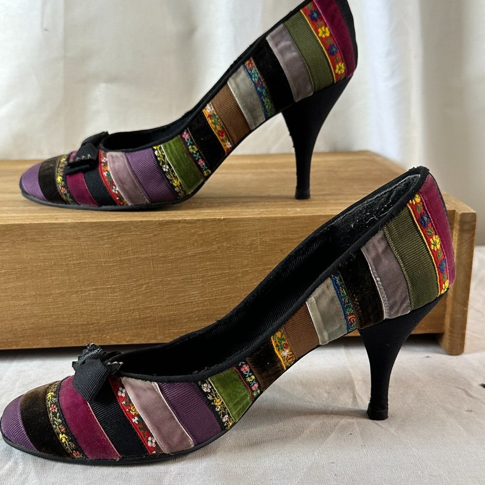 Feldman Colorful Ribbon Kitten Heel Size 8.5
